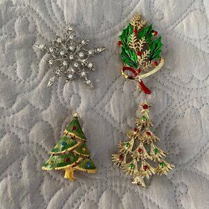 Set of 4 Christmas/Holiday Pins-Costume jewelry